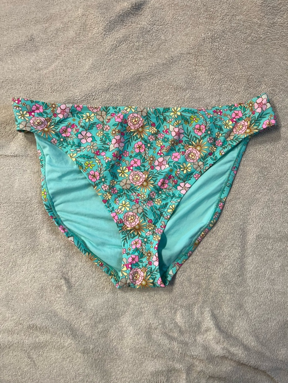 Wild Fable Women’s Blue Mid Rise Bikini Bottoms 1X (17/18) NWT Floral Cheeky